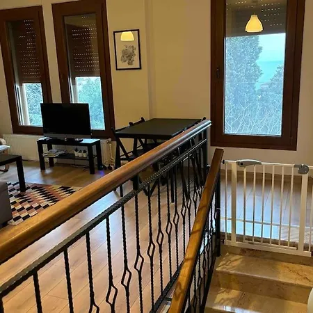 Stylish Triplex In The Heart Of Apartment Izmir