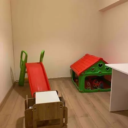 Stylish Triplex In The Heart Of Apartment *